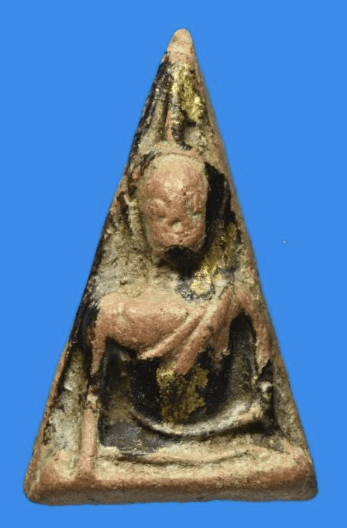 พระนางพญา กรุวัดนางพญา อกนูนใหญ่